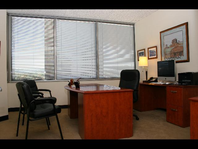 LFS CEN Executive Office-10