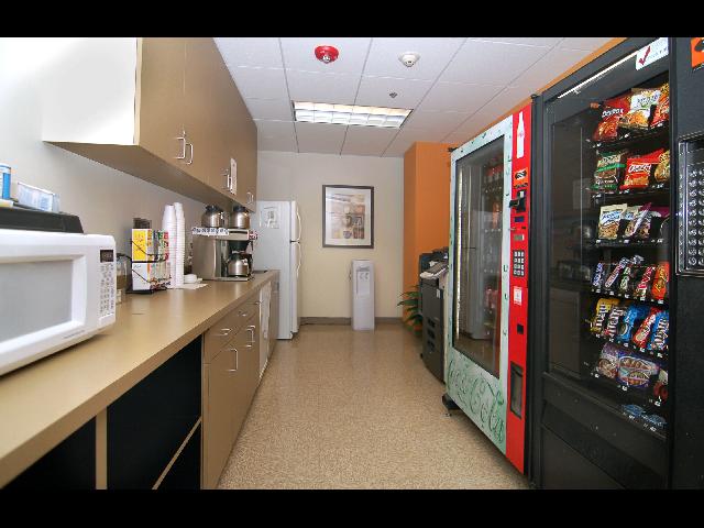 LFS PAN kitchen-9