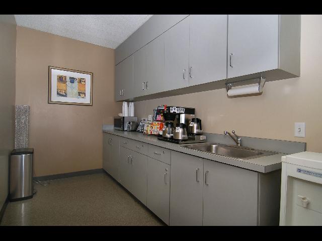 LFS SO1 kitchen-9