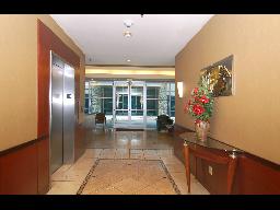HVN entry hallway-3