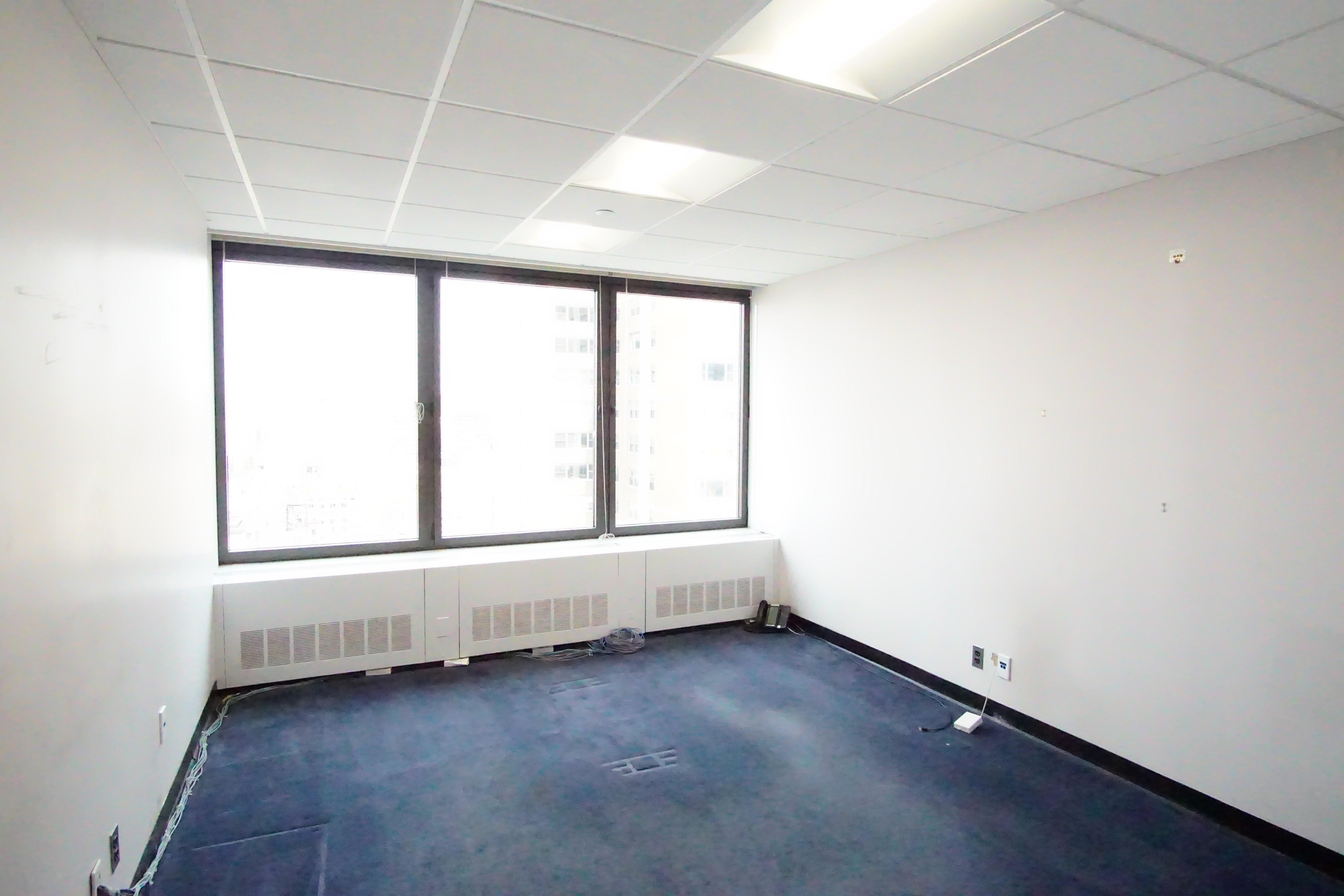 LFS 3-Window Office