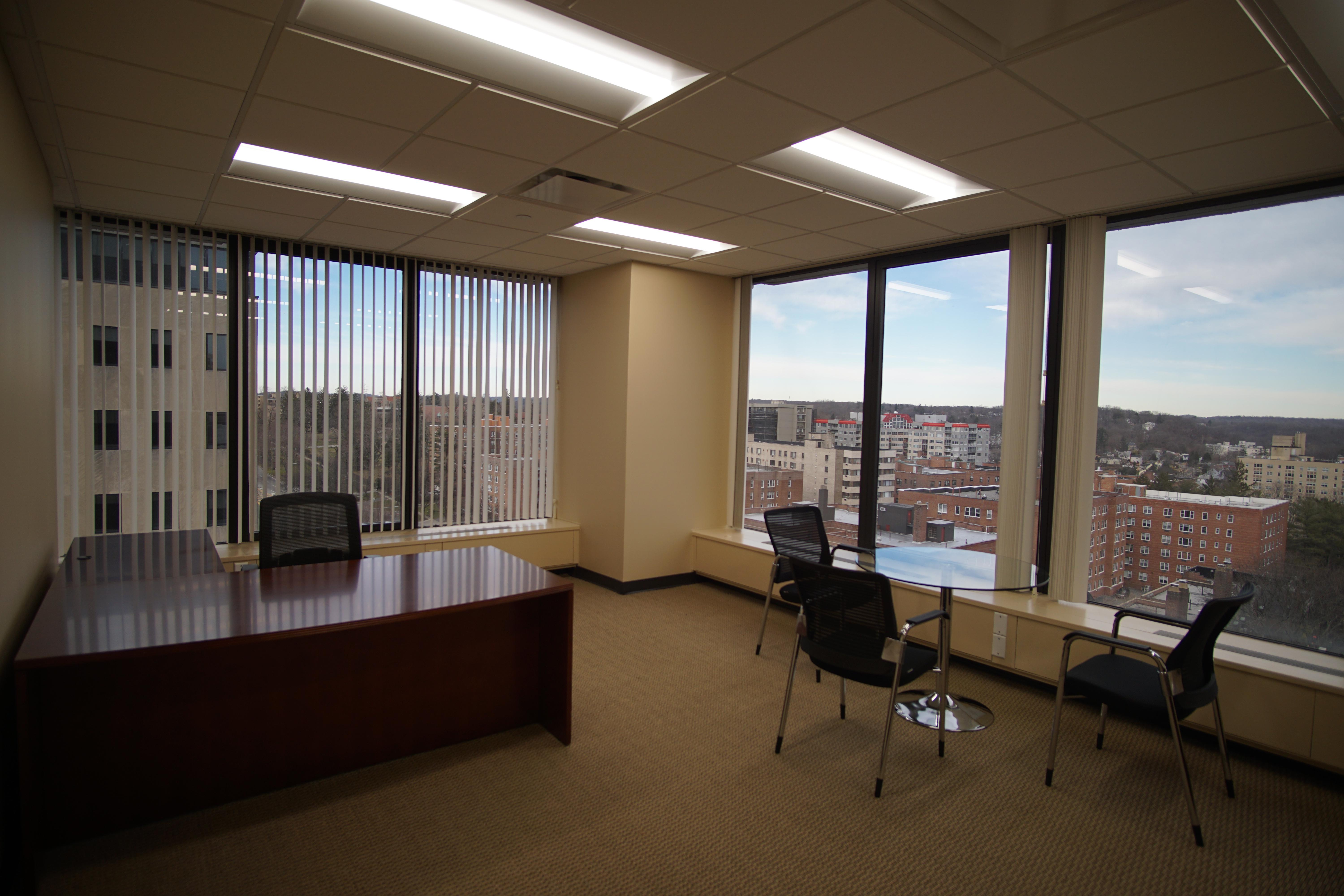 LFS Large corner office