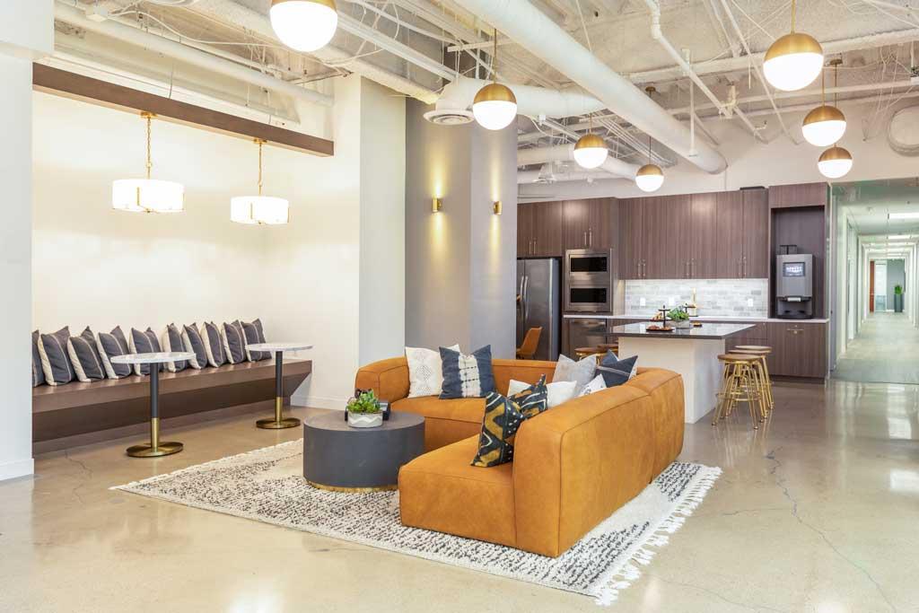 Lobby/Kitchen