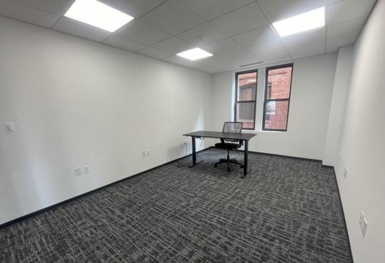 Room 223 - 180 sq ft