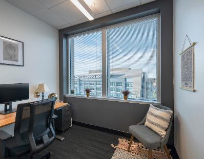 2 Window Office