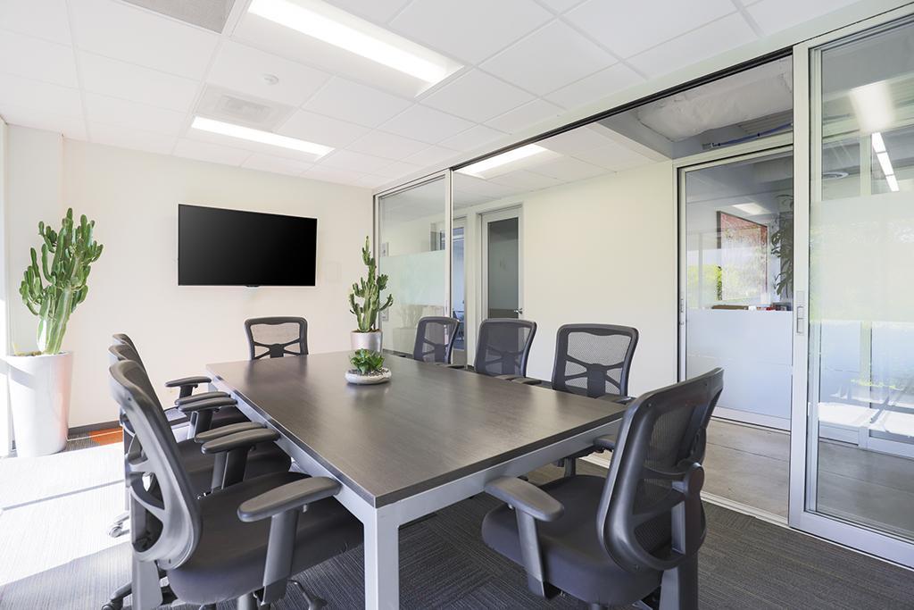 Medium conference room