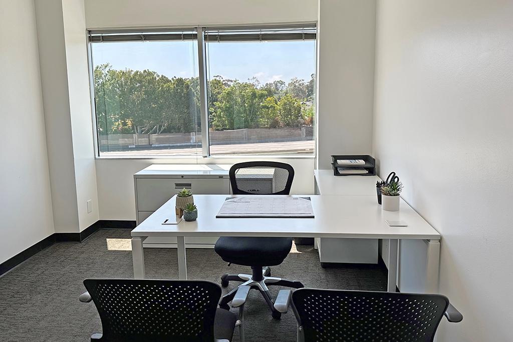 LFS 2 Window Office